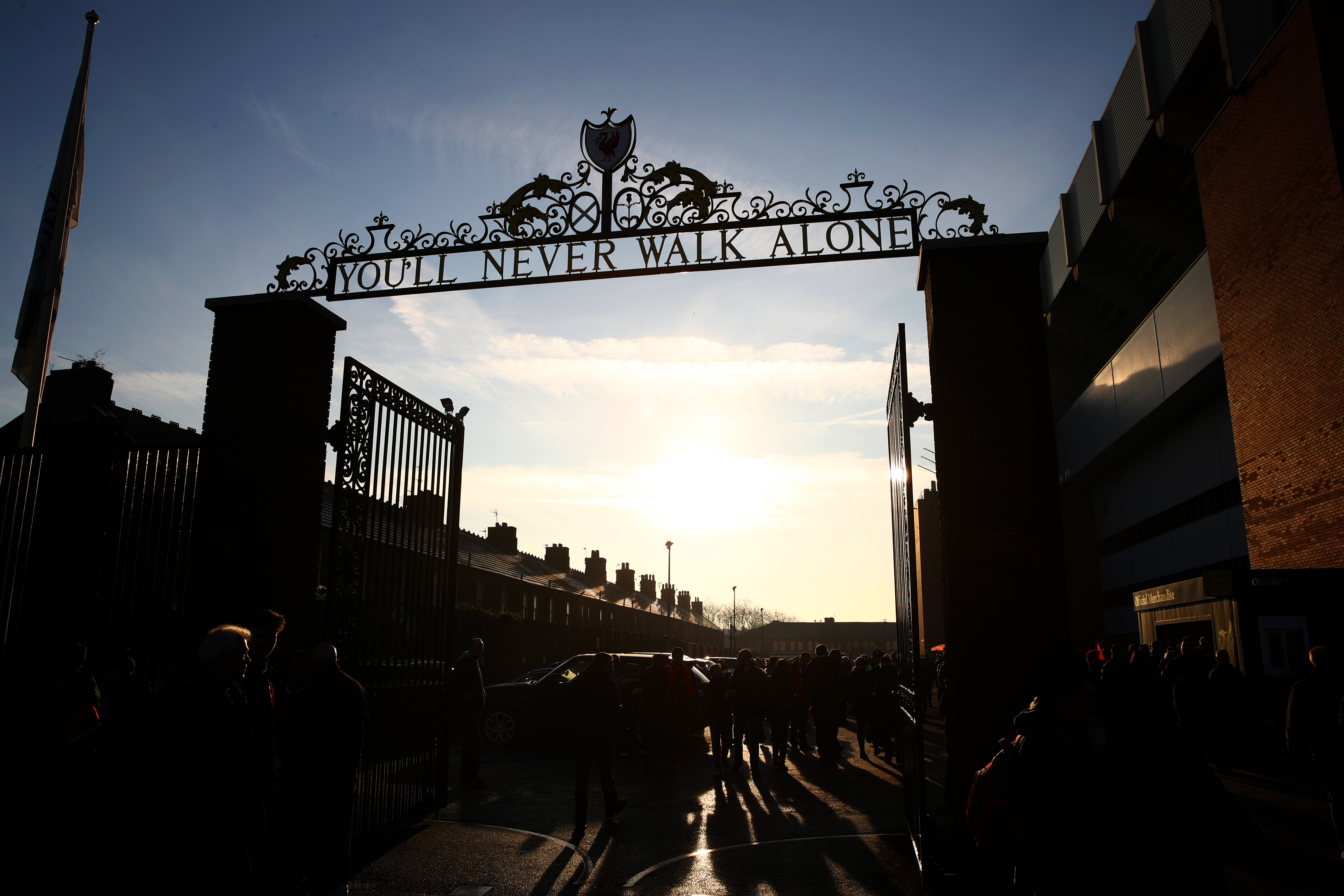 ศึกแดงเดือดฉบับย่อ: ลิเวอร์พูลหวังคืนฟอร์ม, ไบรท์ตันพร้อมสร้างเซอร์ไพรส์